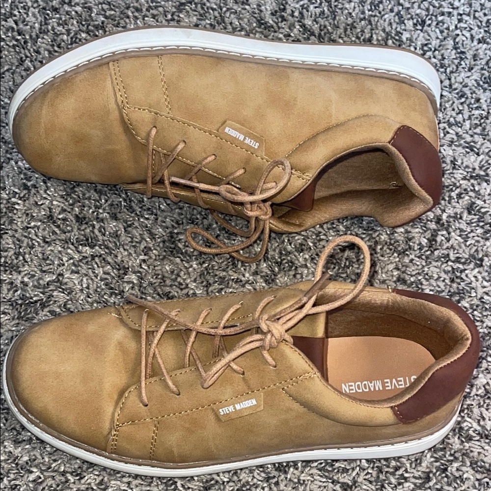 Boys Steve Madden sneakers shoes size 6 youth